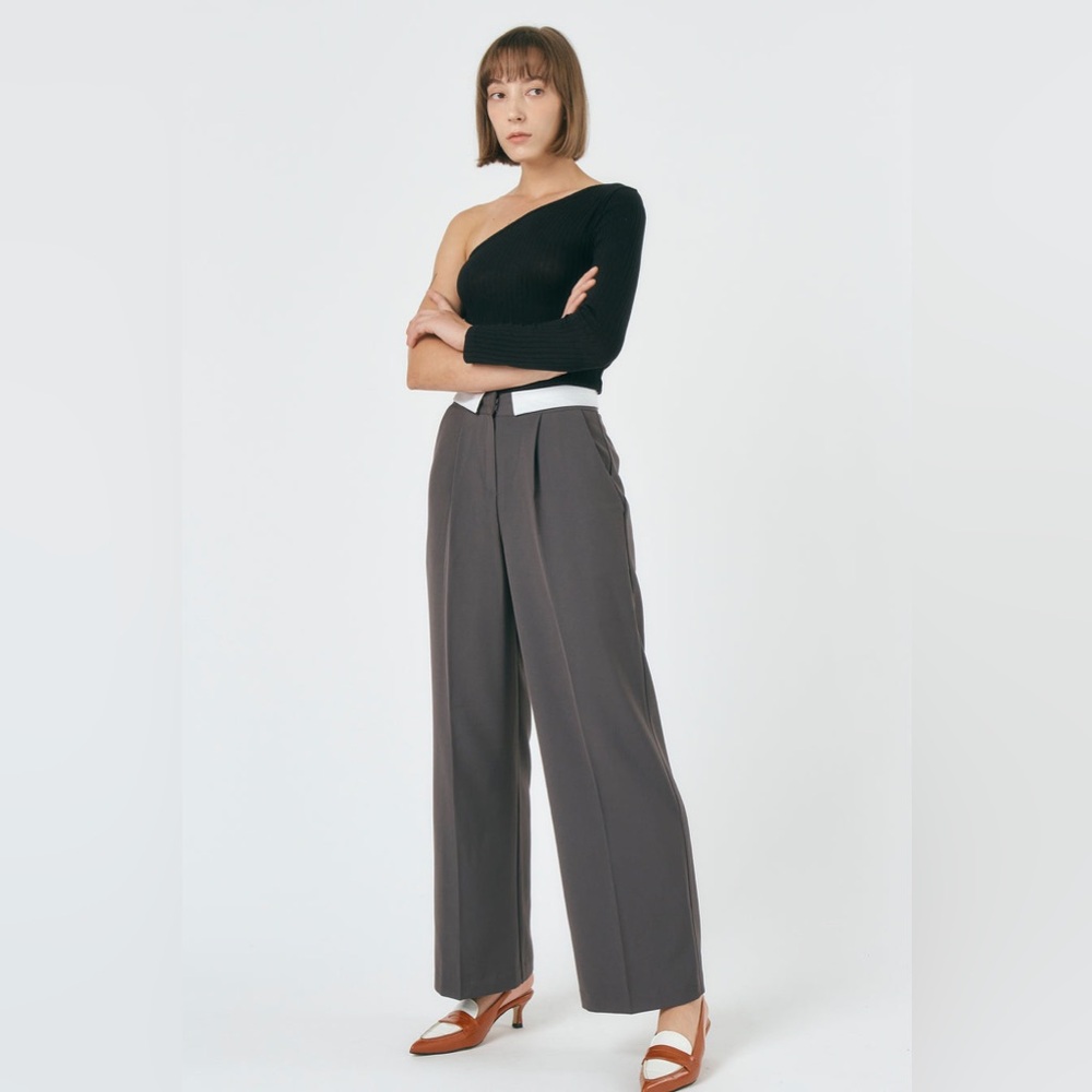 Storets Cielo One-Shoulder Top